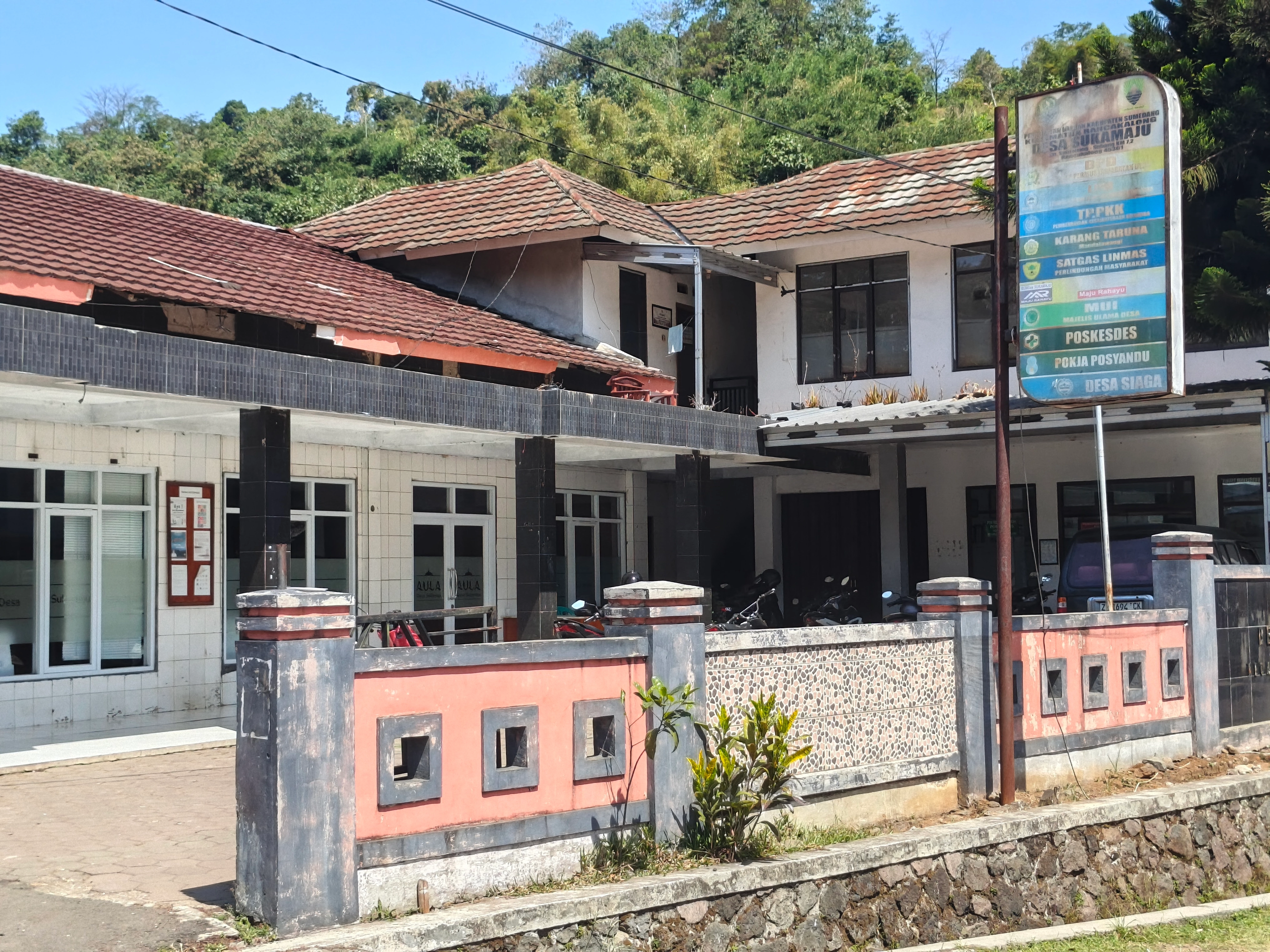 Pemandangan Alam Desa Sukamaju